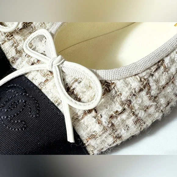 CHANEL 2025K ECRU BEIGE GOLD TWEED BALLET FLATS SIZE 39. New box dust bags - Picture 13 of 16